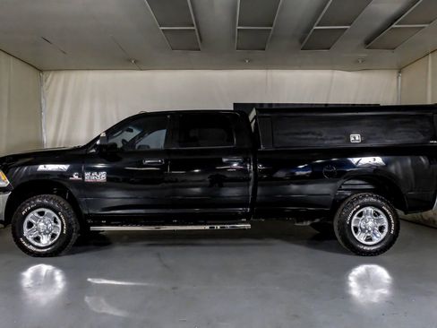 Used 2017 RAM 2500 Tradesman w/ Chrome Appearance Group image 11