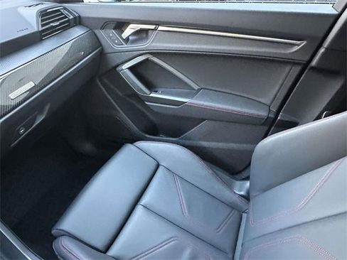 Certified 2025 Audi Q3 2.0T Premium Plus w/ Premium Plus Package image 34