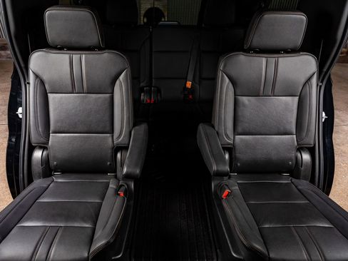 Used 2022 Chevrolet Tahoe RST w/ Luxury Package image 30