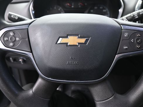 Used 2021 Chevrolet Traverse LS image 16