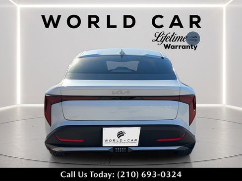 New 2025 Kia K4 LXS image 4