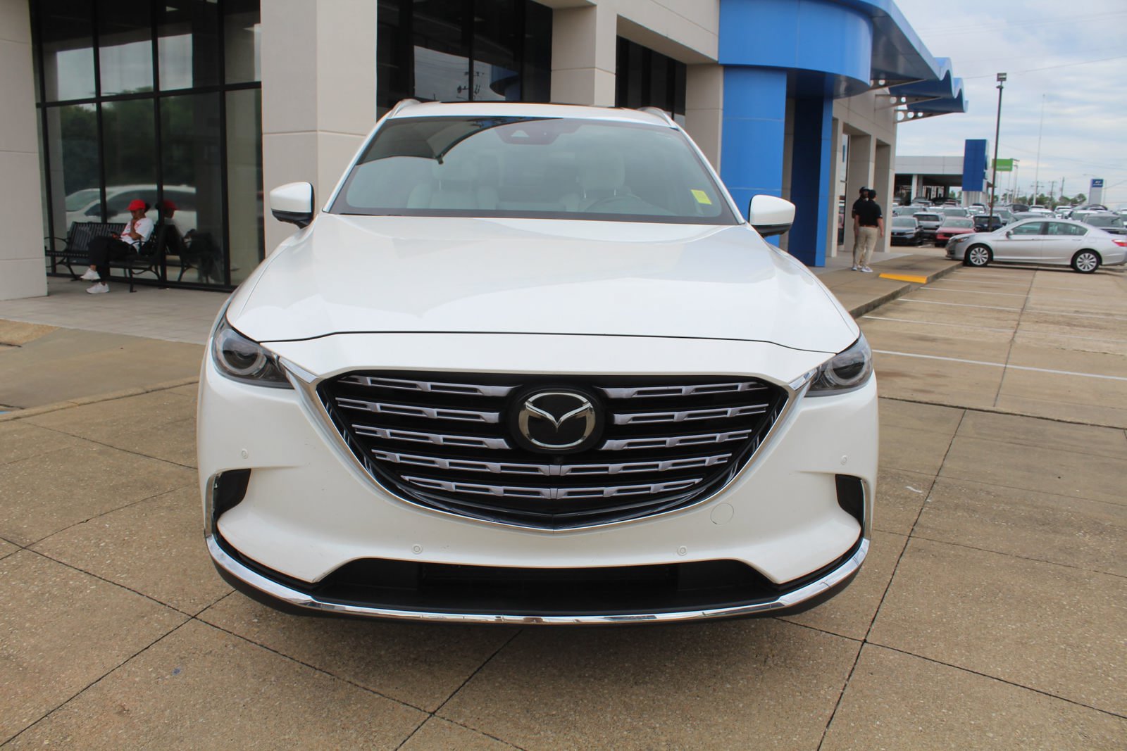 Used 2023 MAZDA CX-9 Signature AWD/4WD image 2