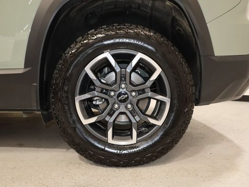Used 2026 Chevrolet Equinox ACTIV w/ Convenience Package III AWD/4WD image 35