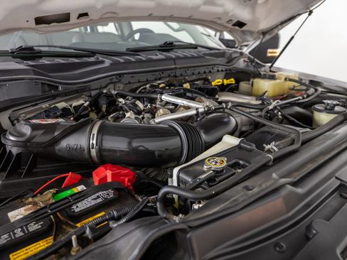 Used 2019 Ford F250 XLT image 36