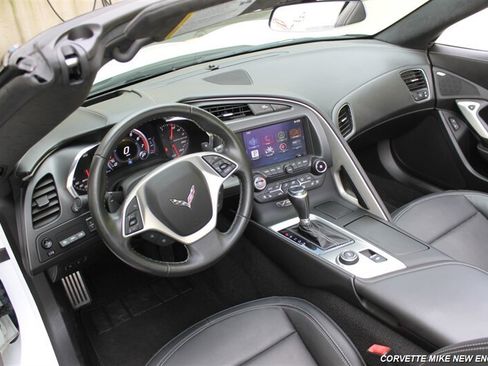 Used 2015 Chevrolet Corvette Stingray Convertible w/ 3LT Preferred Equipment Group RWD image 29