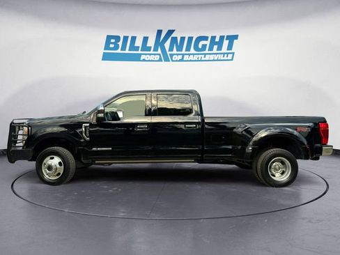 Used 2021 Ford F350 King Ranch w/ King Ranch Ultimate Package AWD/4WD image 2