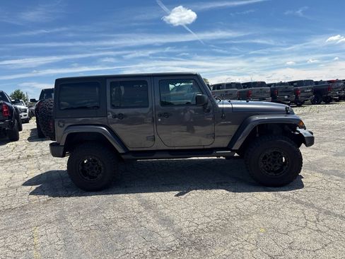 Used 2016 Jeep Wrangler Unlimited Sport AWD/4WD image 5