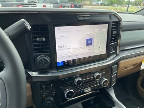 New 2026 Ford F350 Lariat w/ Lariat Premium Package AWD/4WD image 12