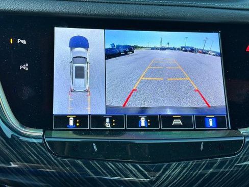 Used 2023 Cadillac XT6 Premium Luxury w/ Technology Package AWD/4WD image 25