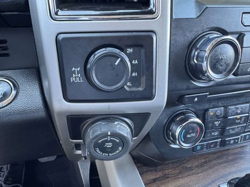 Used 2018 Ford F150 Lariat AWD/4WD image 27