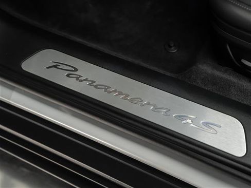 New 2026 Porsche Panamera 4S image 26