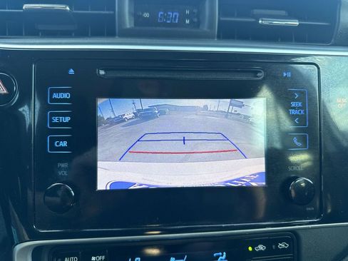 Used 2018 Toyota Corolla SE FWD image 33