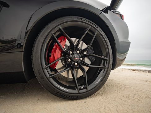 Used 2026 Chevrolet Corvette Z06 RWD image 18