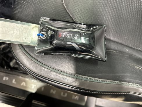 Used 2016 Ford F150 Platinum w/ Equipment Group 701A Luxury image 36