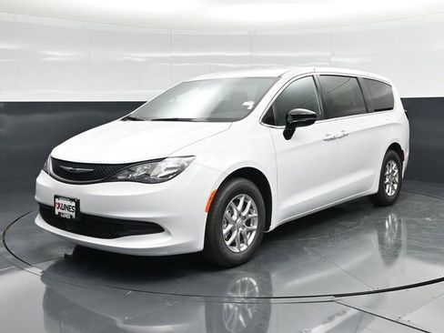 New 2026 Chrysler Voyager LX FWD image 3