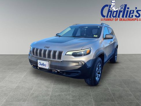 Used 2021 Jeep Cherokee Trailhawk w/ Trailer Tow Group AWD/4WD image 1