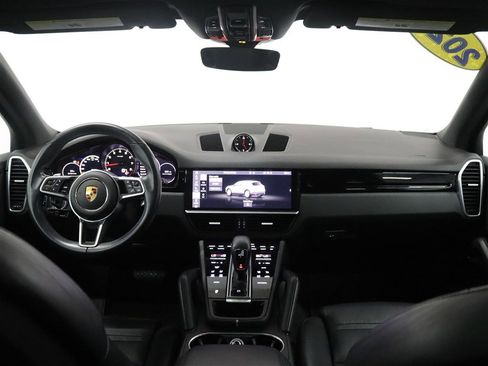 Used 2021 Porsche Cayenne AWD/4WD image 27