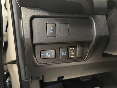 Used 2022 Toyota Tacoma TRD Sport w/ Technology Package AWD/4WD image 16