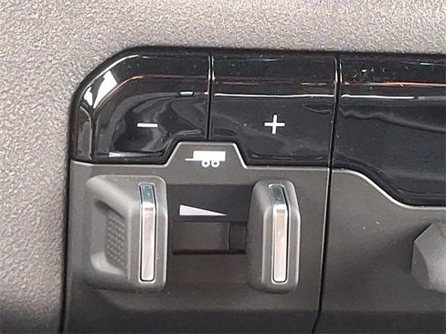 Used 2023 RAM 3500 Tradesman w/ Chrome Appearance Group image 24