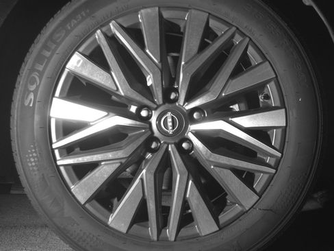 Used 2025 Nissan Altima 2.5 SV FWD image 13