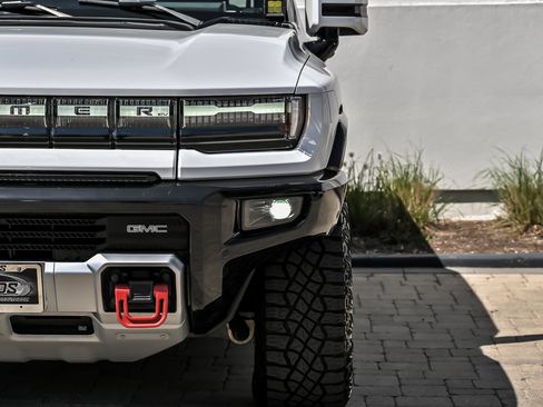 Used 2022 GMC Hummer EV Edition 1 w/ LPO, Illumination Package AWD/4WD image 9