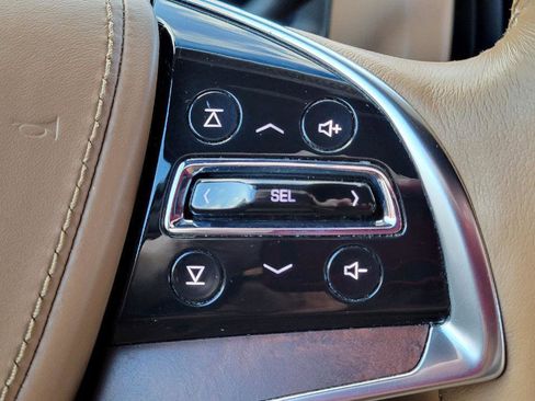 Used 2017 Cadillac Escalade ESV Platinum image 21