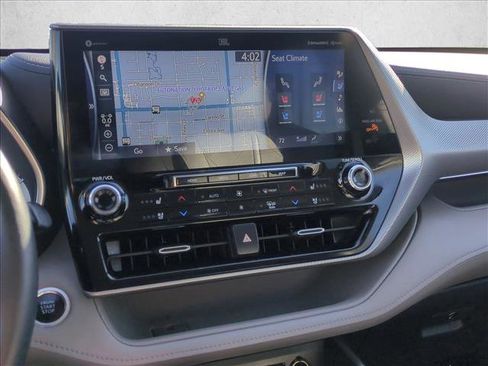 Certified 2021 Toyota Highlander Platinum image 15