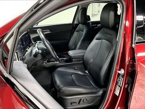 Used 2025 Kia Sportage SX FWD image 31