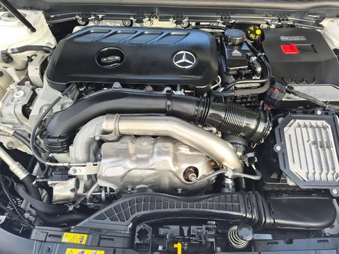 Used 2025 Mercedes-Benz CLA 250 image 32