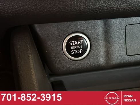 Certified 2023 Nissan Rogue S image 32