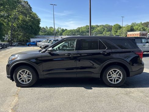 New 2026 Ford Explorer Active image 4