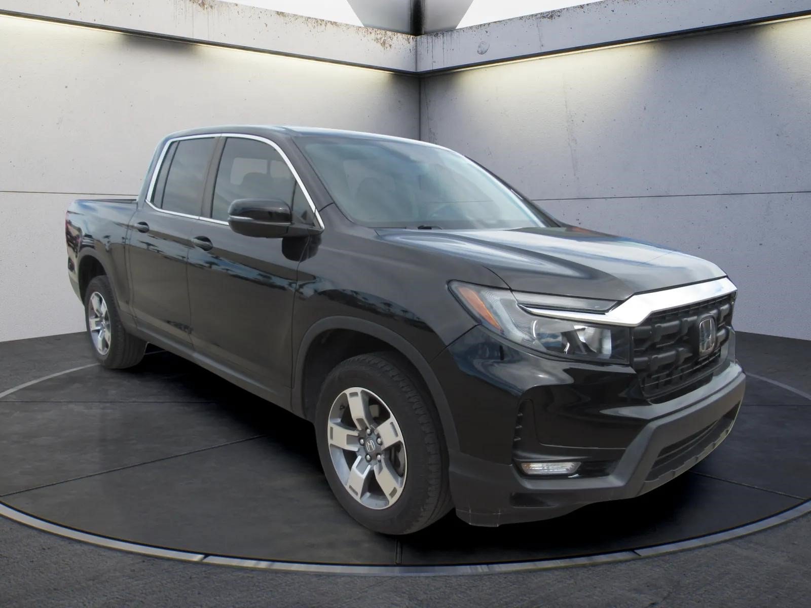 Certified 2024 Honda Ridgeline RTL image 2