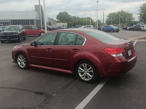 Used 2013 Subaru Legacy 2.5i Premium AWD/4WD image 8