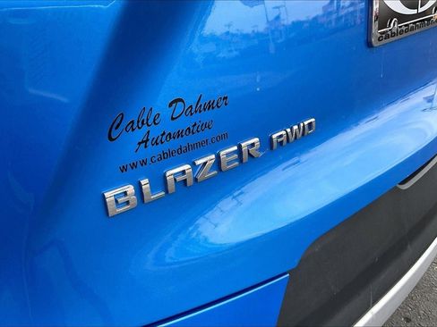 Used 2025 Chevrolet Blazer LT AWD/4WD image 31