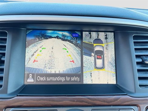 Used 2019 Nissan Pathfinder Platinum image 13