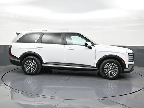 Used 2026 Hyundai Palisade SEL Premium FWD image 6