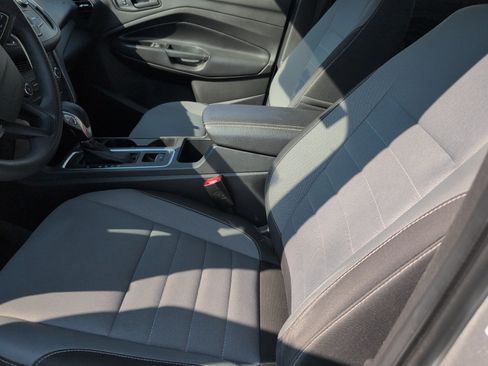 Used 2017 Ford Escape S FWD image 5