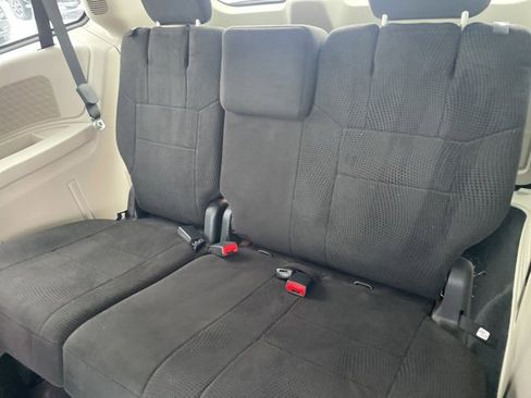 Used 2014 Dodge Grand Caravan SXT w/ Security Group image 10