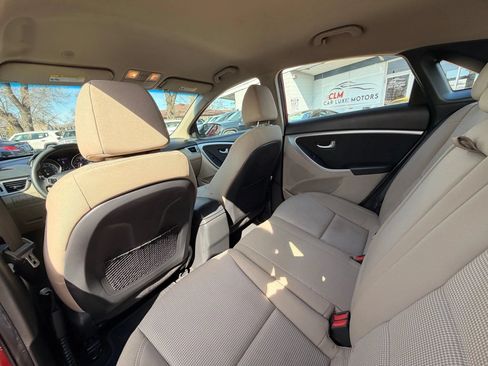 Used 2016 Hyundai Elantra GT FWD image 13