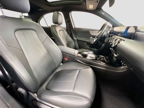 Used 2022 Mercedes-Benz A 220 image 28