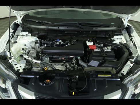 Used 2018 Nissan Rogue SL image 21