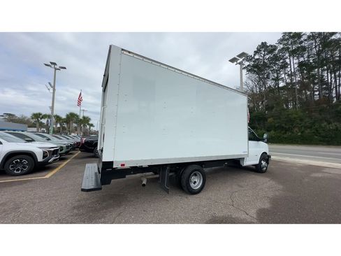 New 2024 Chevrolet Express 3500 Work Van w/ Power Convenience Package image 8