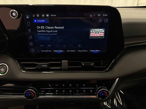 Used 2025 Chevrolet Equinox RS image 14