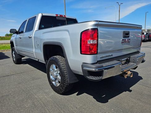 Used 2016 GMC Sierra 2500 SLE w/ SLE Preferred Package AWD/4WD image 5
