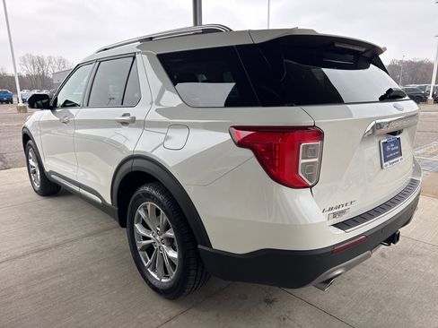 Certified 2023 Ford Explorer Limited w/ Limited Technology Package image 5