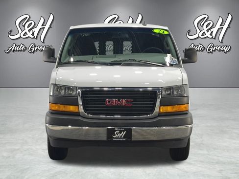 Used 2024 GMC Savana 2500 w/ Driver Convenience Package image 12
