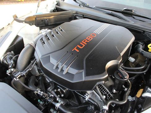 Used 2018 Kia Stinger GT2 image 31