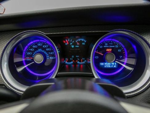 Used 2011 Ford Mustang Shelby GT500 w/ Electronics Pkg RWD image 8