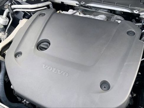 Used 2024 Volvo XC90 B6 Plus w/ Protection Package Premier image 31