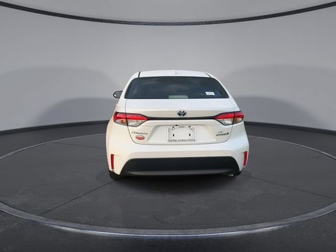 Used 2024 Toyota Corolla LE FWD image 7
